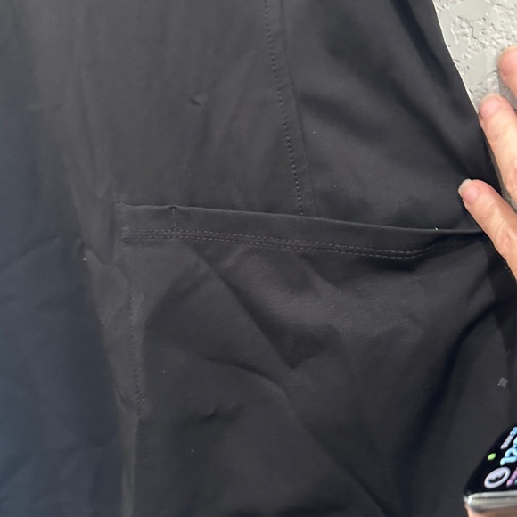 Black Women's nursing scrub Top - Picture 3 of 4